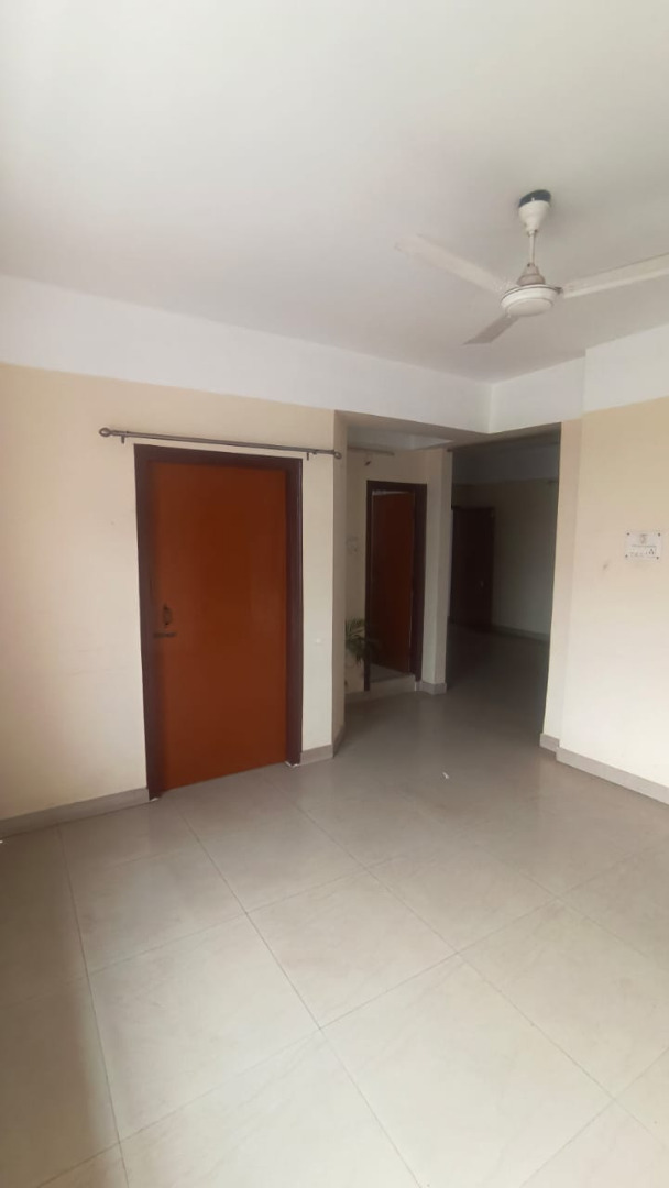Unfurnished 4bhk in Fakharuddin Ali Ahmed Road, Barbari Village, Guwahati, Assam, India for Rent